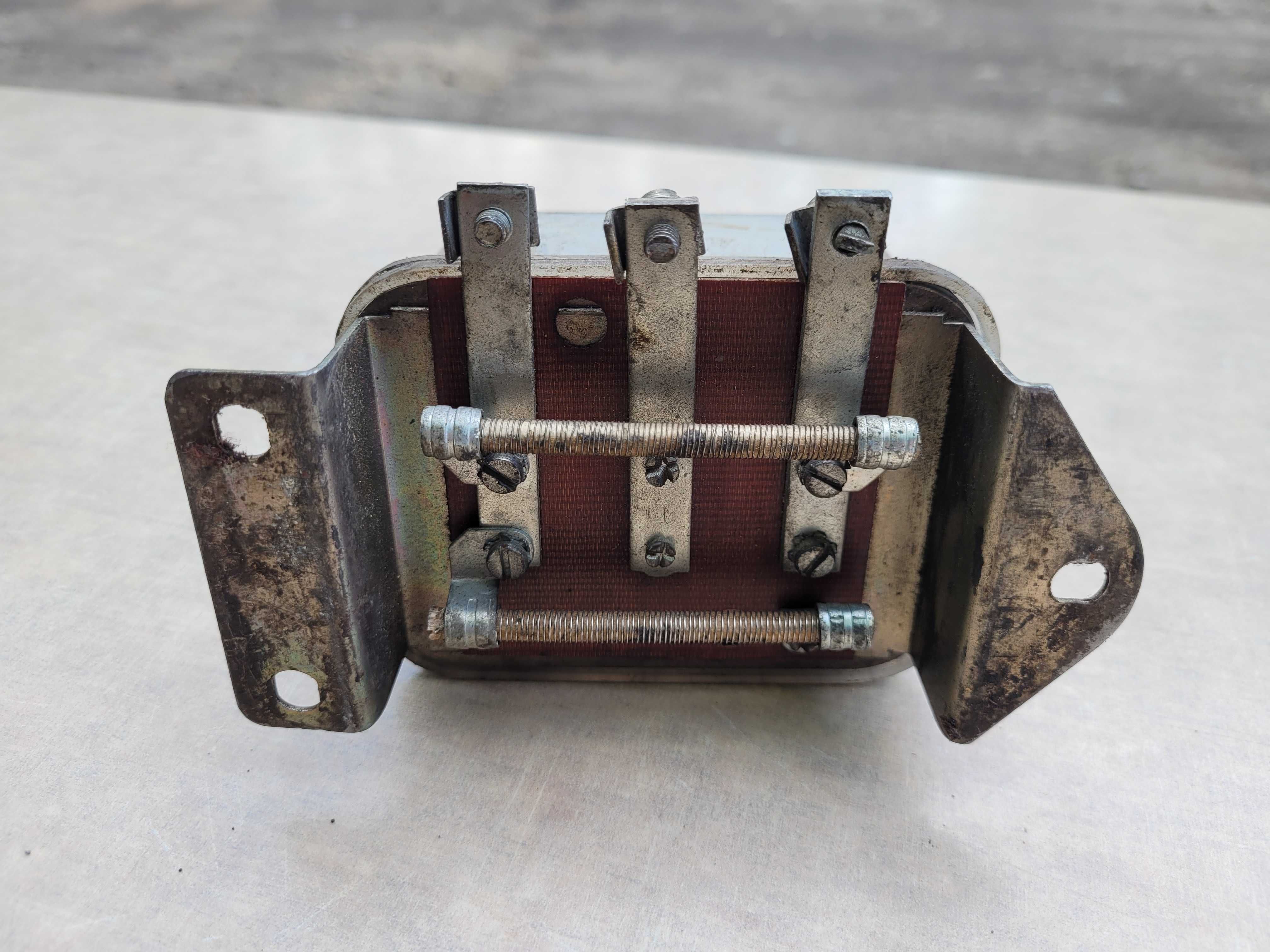 Regulator napięcia 12V RG15k ŻUK NYSA TARPAN WARSZAWA