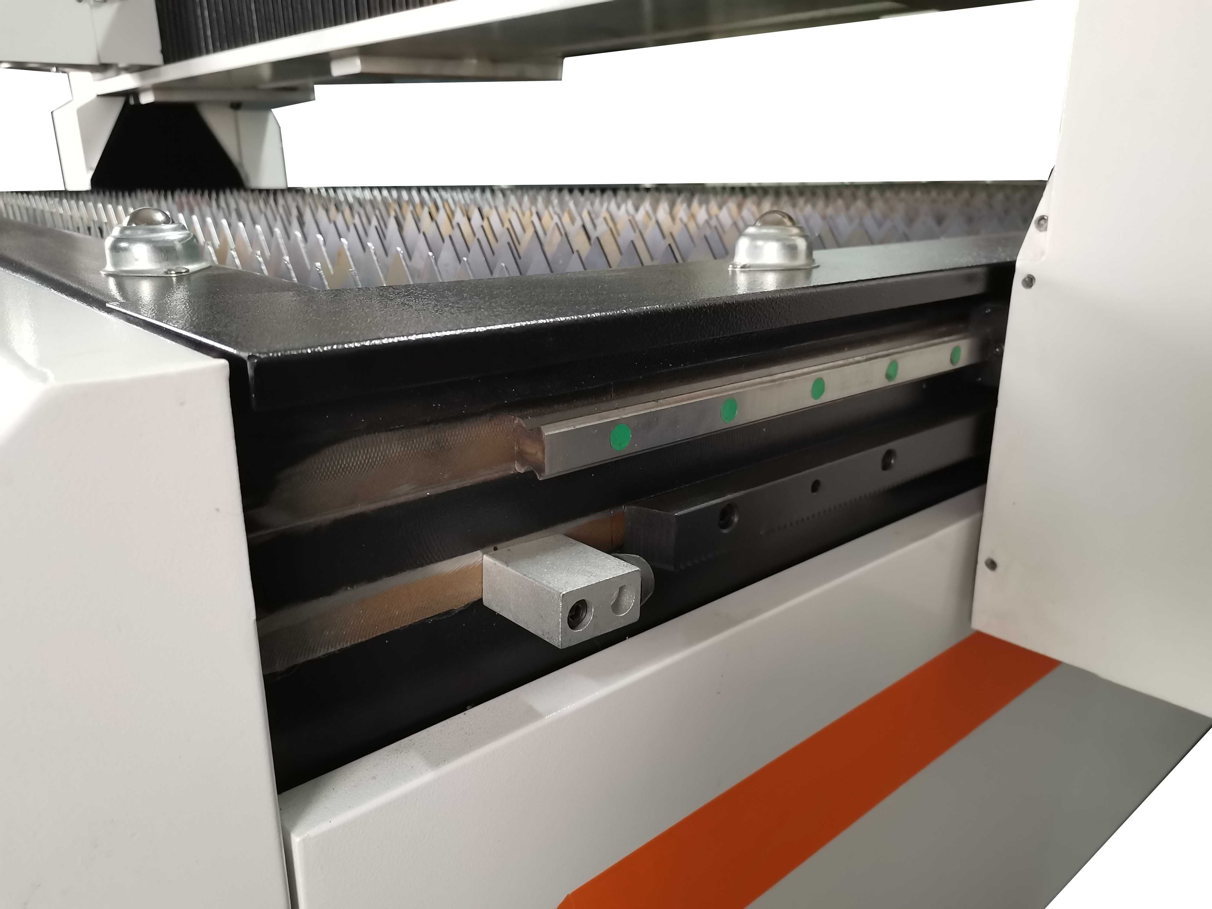 Ploter plazmowy cnc przecinarka plazmowa wypalarka cnc stół 150x300cm.