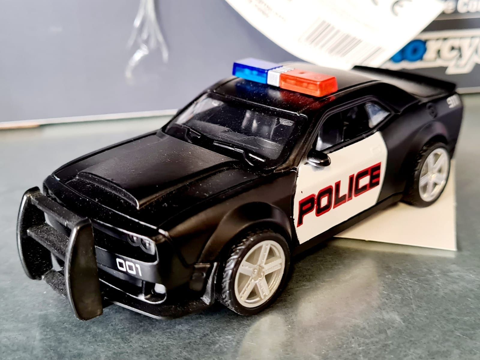 Nowy samochodzik autko policyjne Policja - zabawki