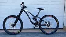 Rower DH zjazdowy NS Bikes FUZZ 27.5 roz M 2019