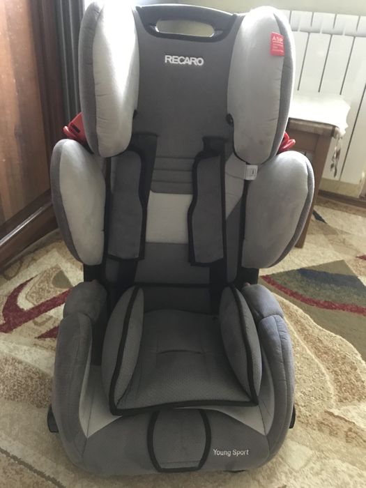 Автокрісло Recaro