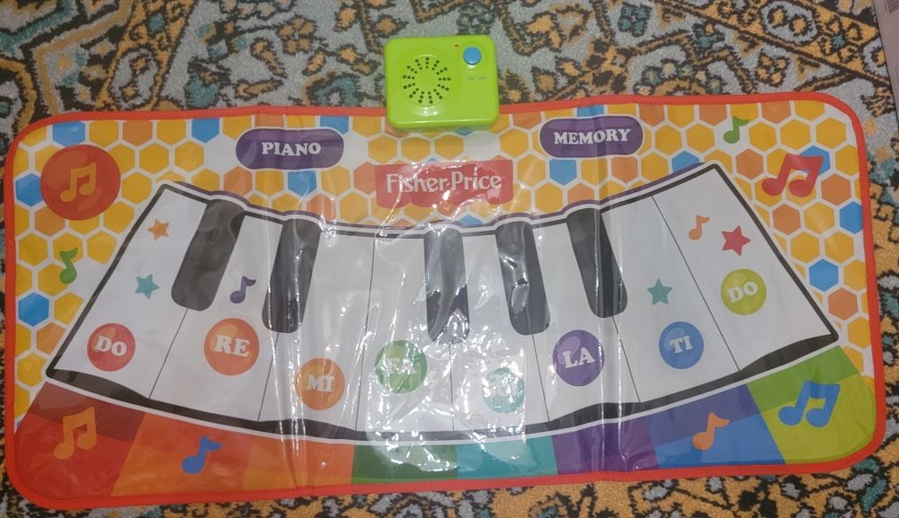 Музичне піаніно-килимок Fisher-Price