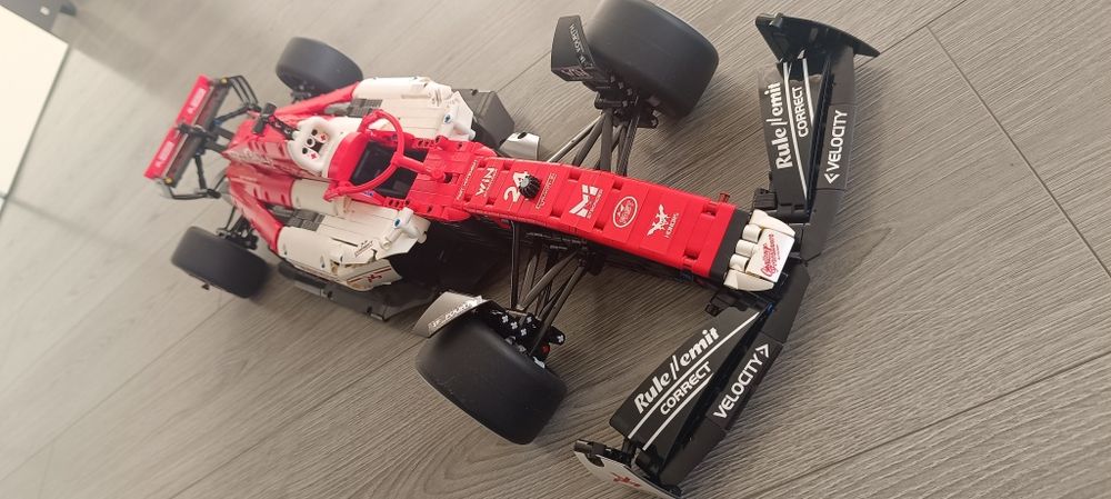 Lego Alfa Romeu F1Team ORLEN