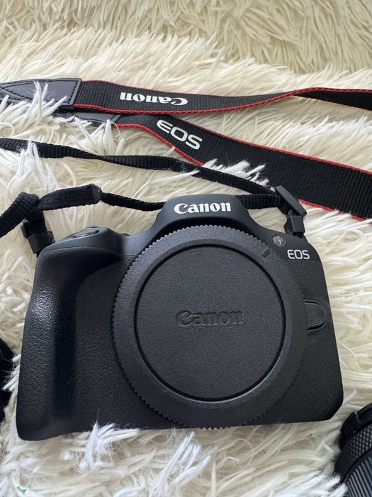 Câmara Digital Canon EOS R100 - PACK