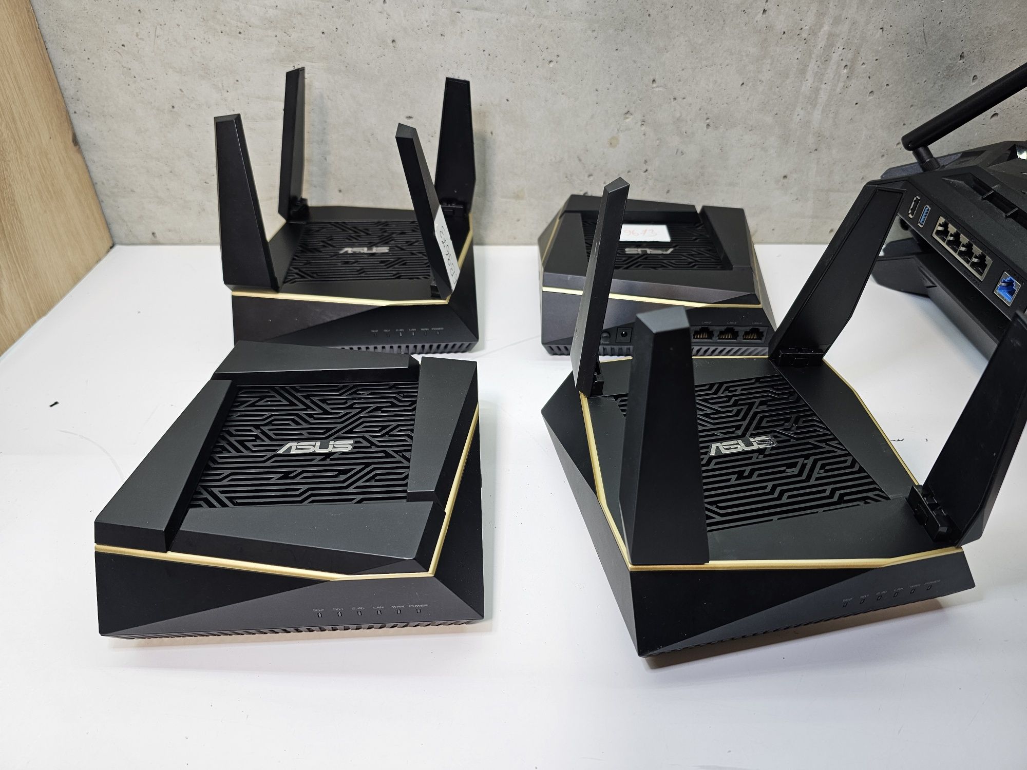 Акція! Бездротовий маршрутизатор ASUS RT-AX92U Wi-Fi 6, Tri-Band