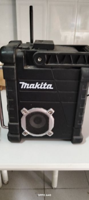 Radio Makita ...