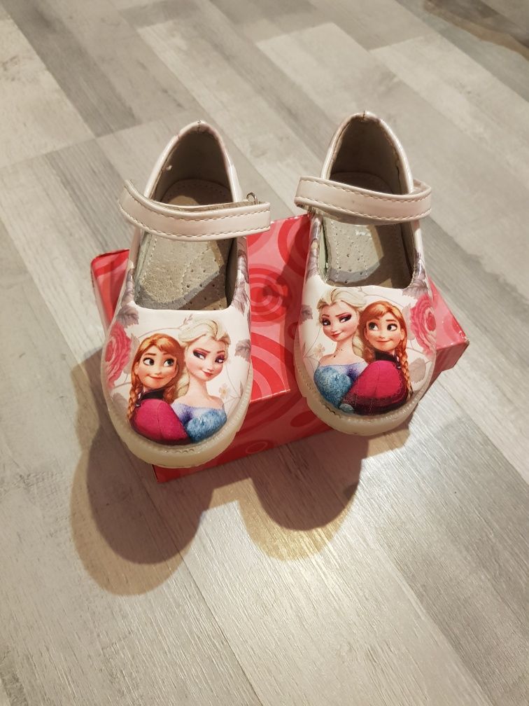 Продам туфли для принцессы.