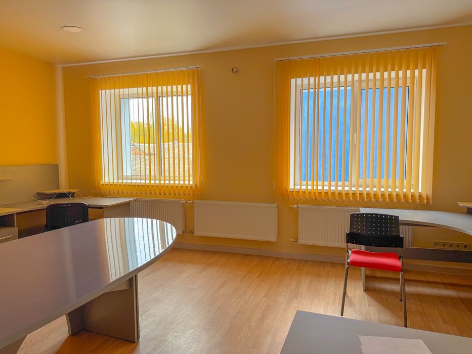 Здам офіс з ремонтом і меблями