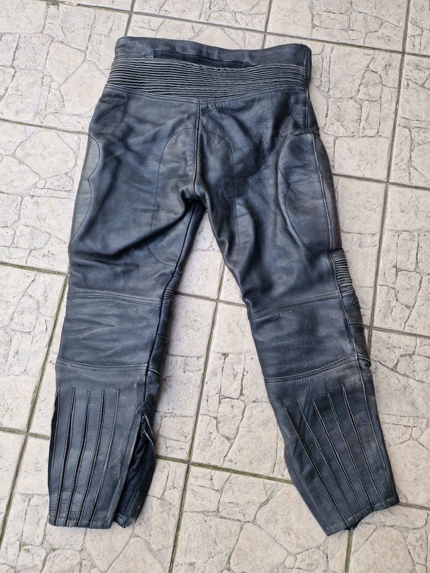 Modeka WULF tekstylne spodnie motocyklowe 3xl oraz skórzane r38
