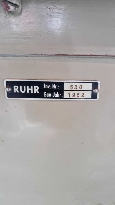 Projektor profilowy HAUSER 215