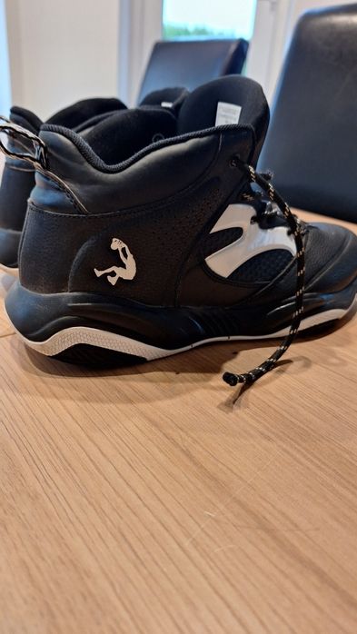 Młodzieżowe buty zimowe