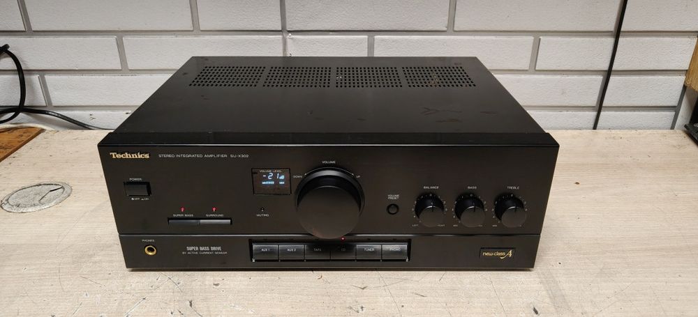 Wzmacniacz TECHNICS SU-X302 Class A.