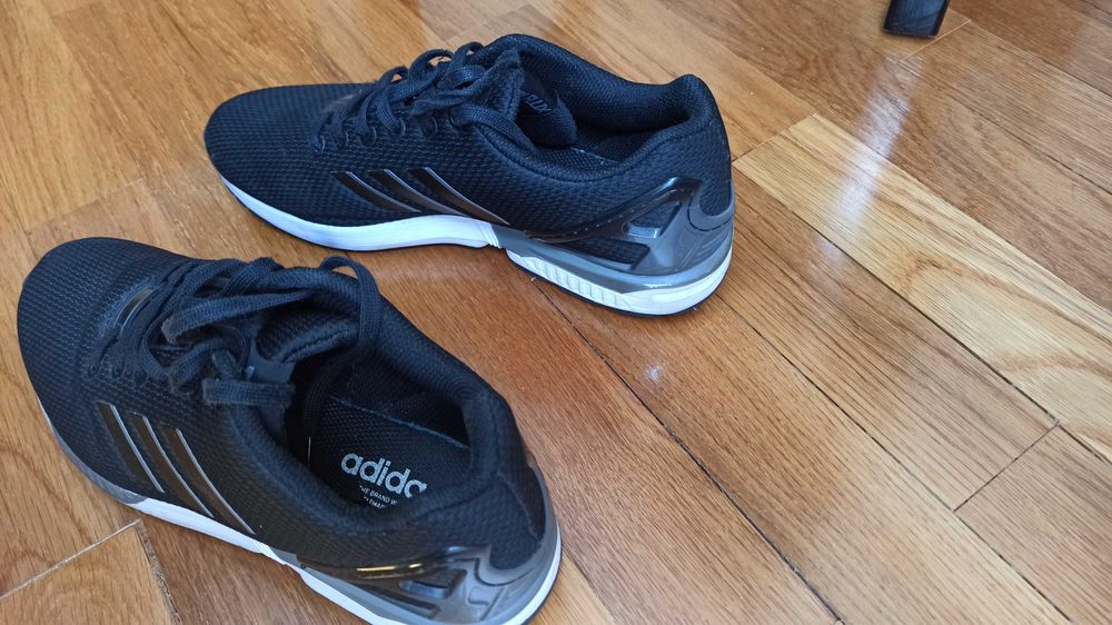 Tenis Adidas 43 em Alfragide