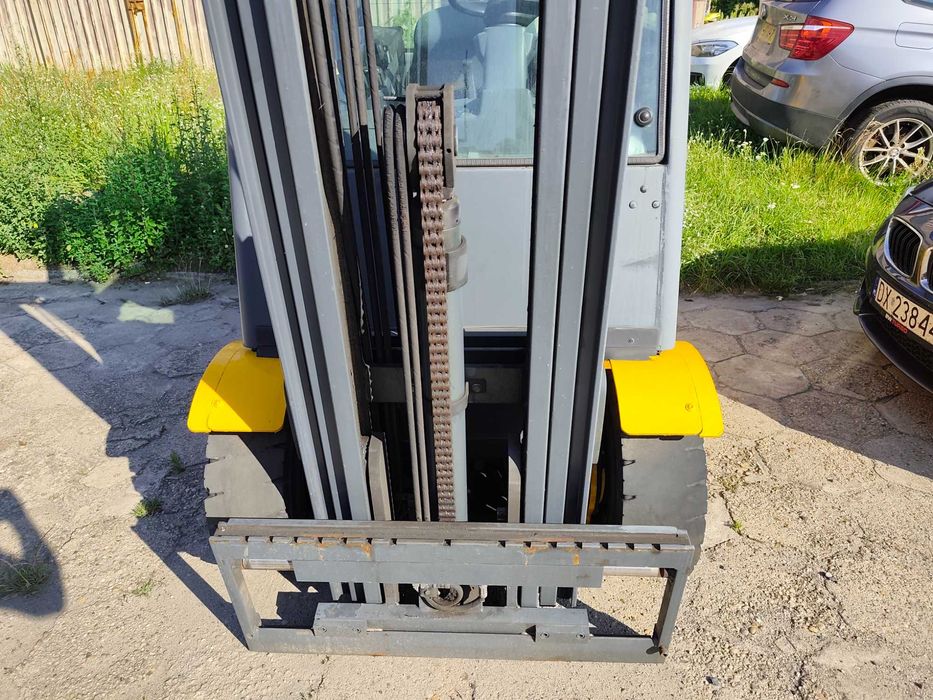 Jungheinrich TFG320s kabina