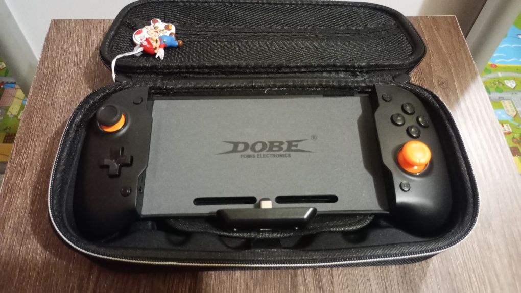 Геймпад Dobe для Nintendo Switch з кейсом