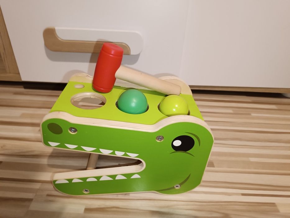 Drewniana zabawka młotek piłki wbijak