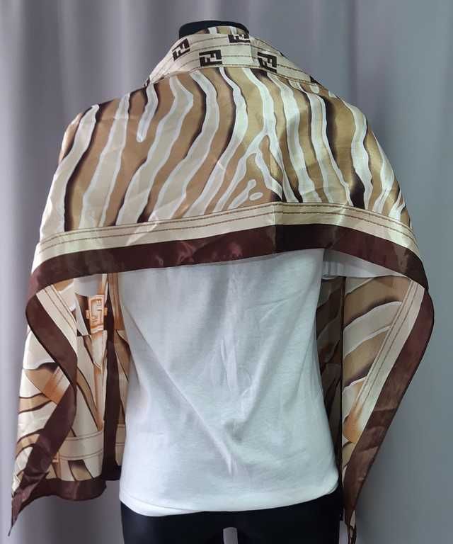 Fendi шелковый шарф