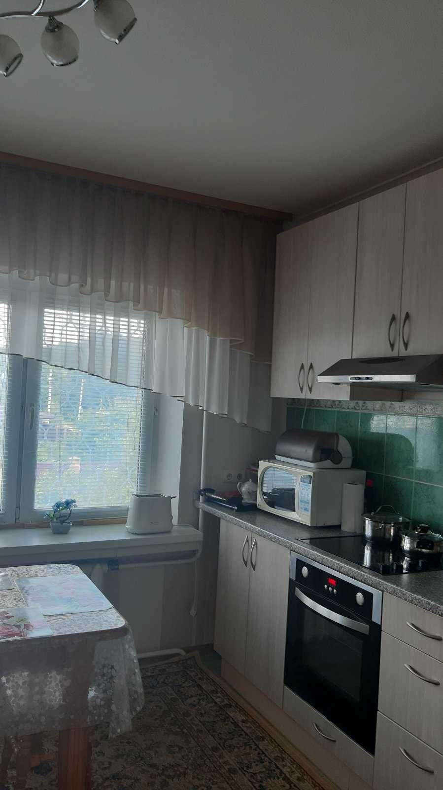 Мархалівка продам будинок, 17 соток, 12 км до Київа по Одеській трасі