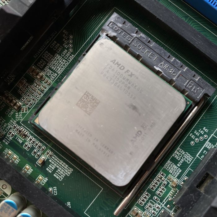 Acer RS880PM-AMS + FX6100