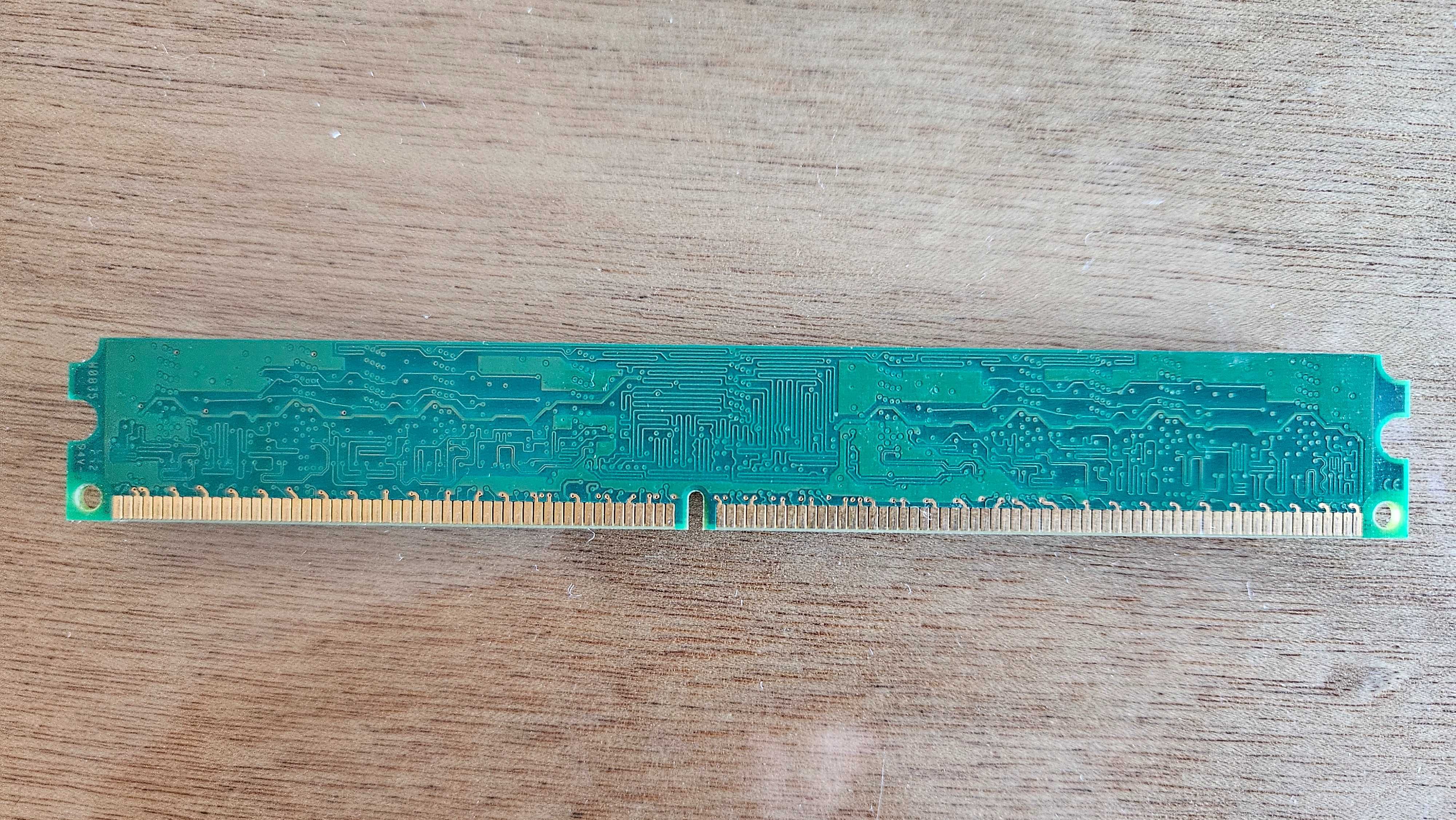 Memória RAM Kingston 1GB DDR2 667 Mhz