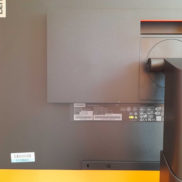 Lenovo Monitor Lenovo ThinkVision P32p-20 z podtsawą.