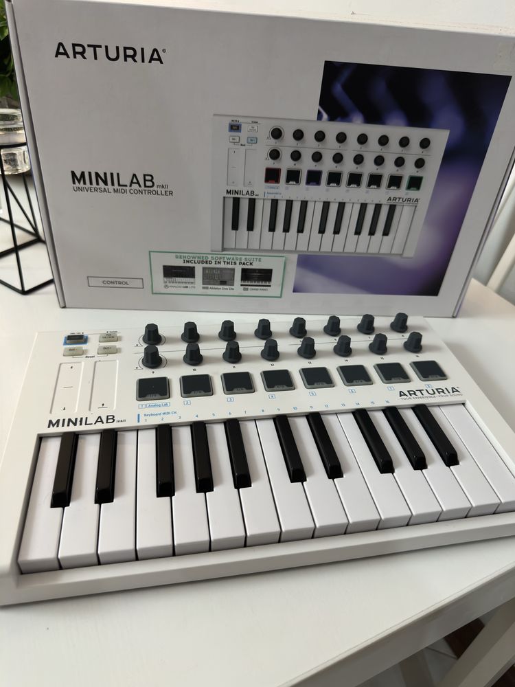Midi Arturia MkII Minilab como novo