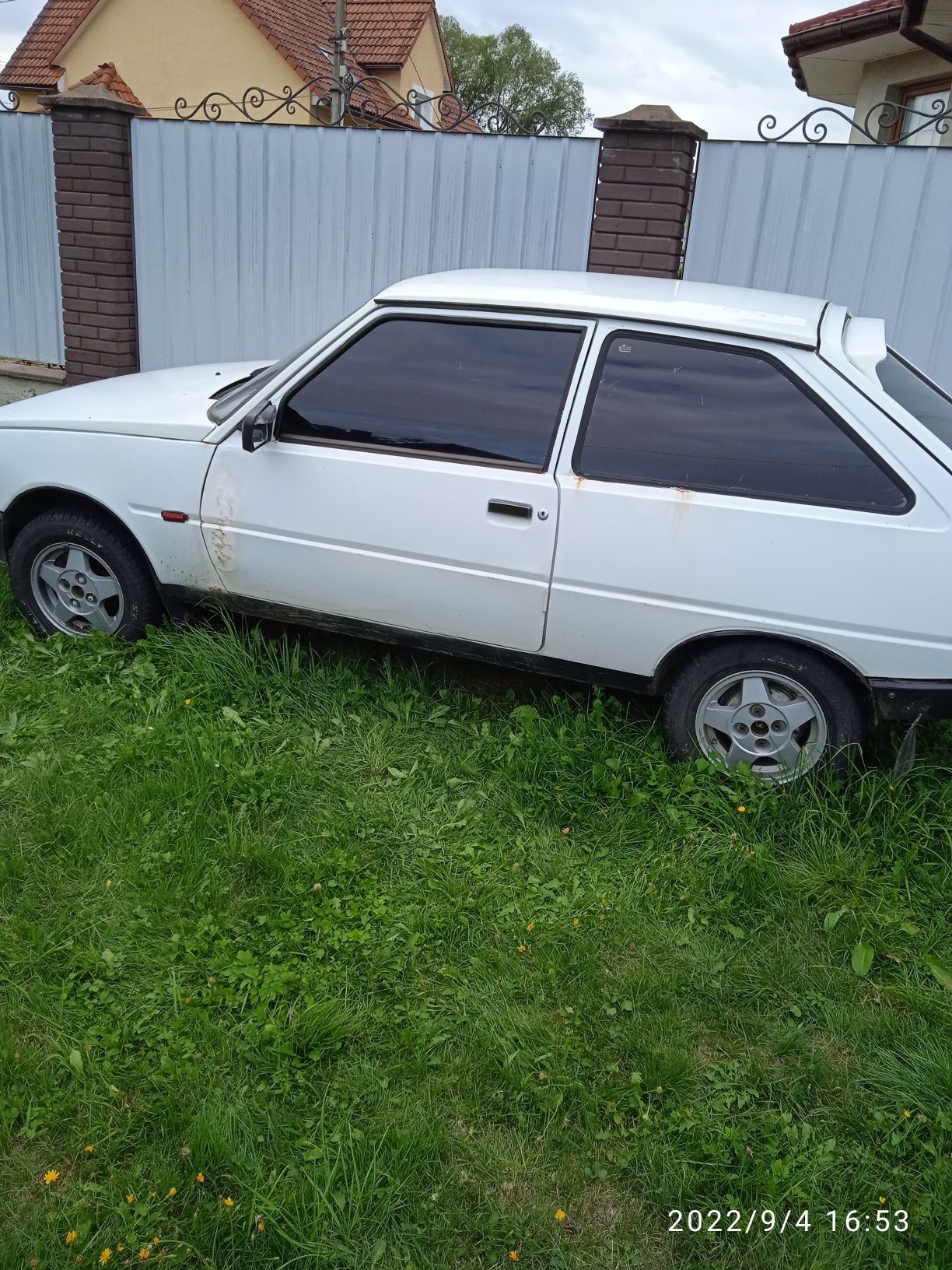 Продам таврію 1102
