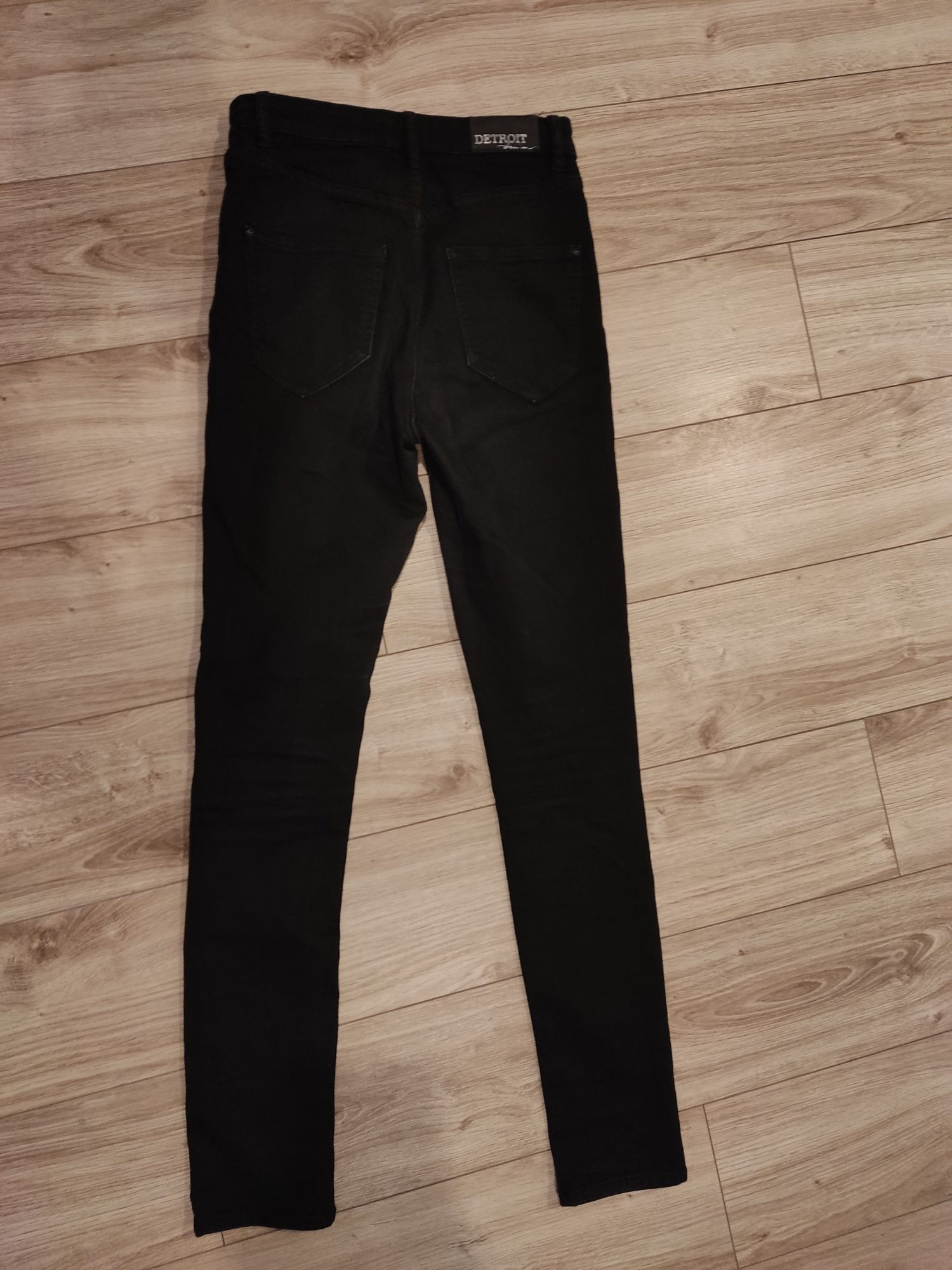 Czarne spodnie wysoki stan  xs