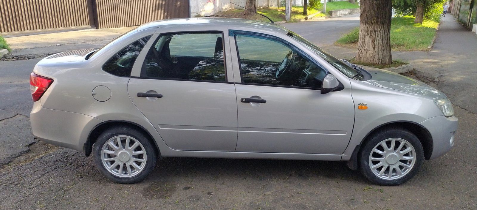 Продам авто Lada Granta