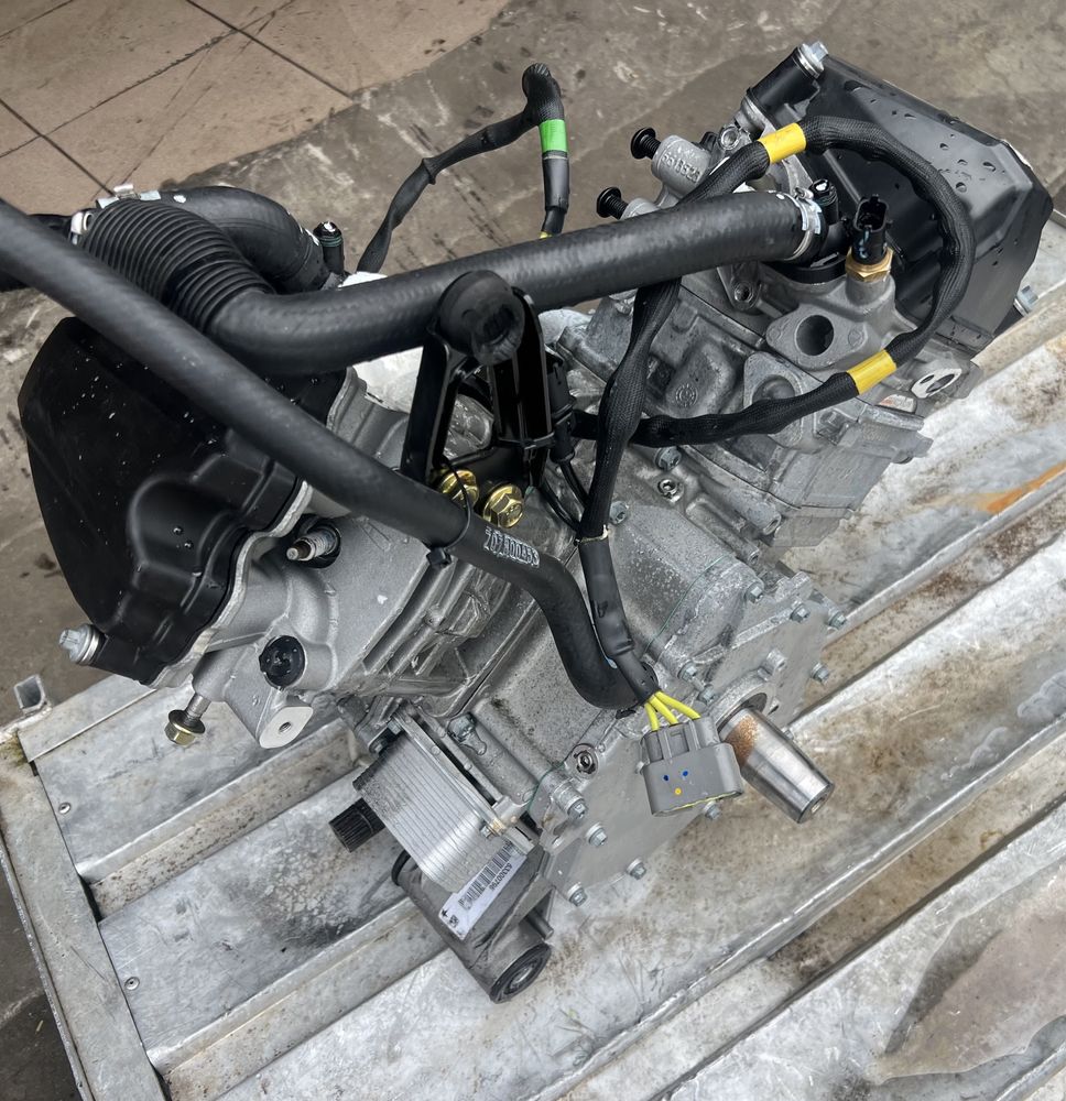 Silnik do quada can am outlander renegade 1000