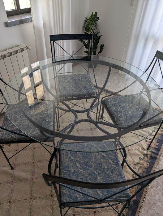 Mesa de jantar de vidro