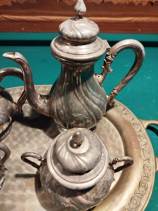 Serviço de Chá Antigo em Casquinha