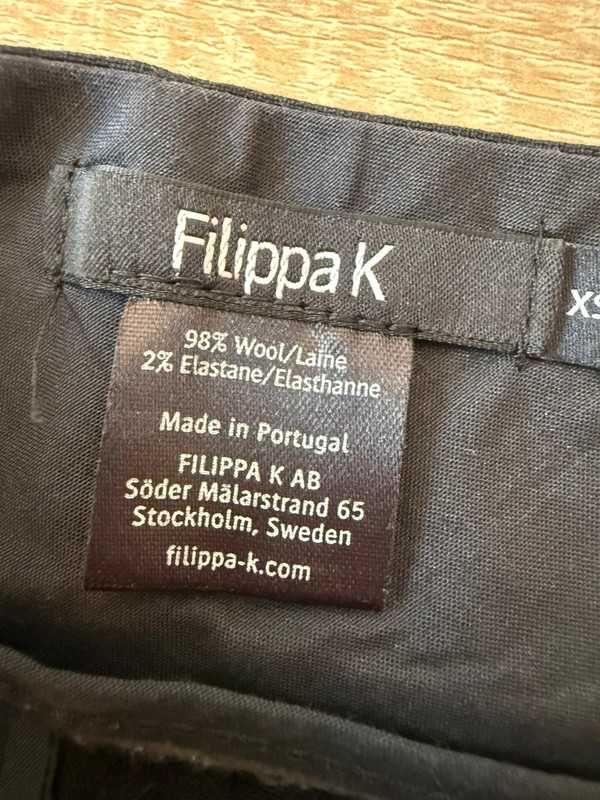 Eleganckie czarne spodnie Filippa K, rozmiar XS
