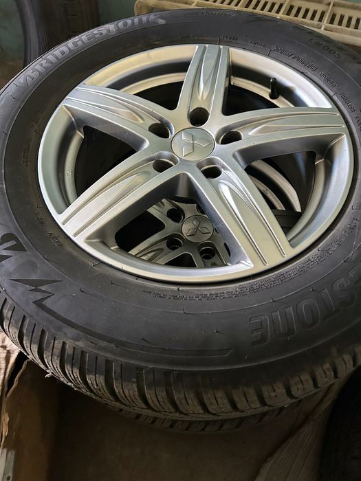 Колёса в сборе, диски + Зимняя резина Bridgestone R16. На Mitsubishi