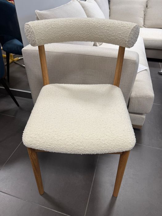 Krzesło tapicerowane Bouclé Cleo