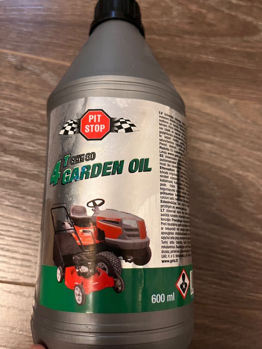 Продам мастило для генератора. Масло Pit Stop Garden Oil для 4-так