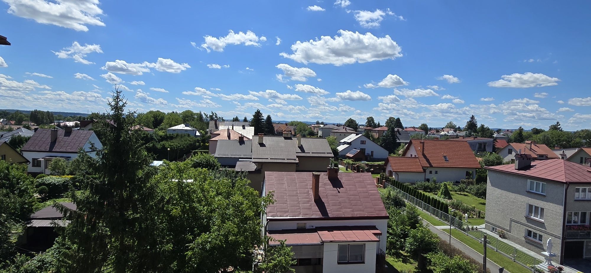 Zamienię mieszkanie 60m2 4 piętro na dom