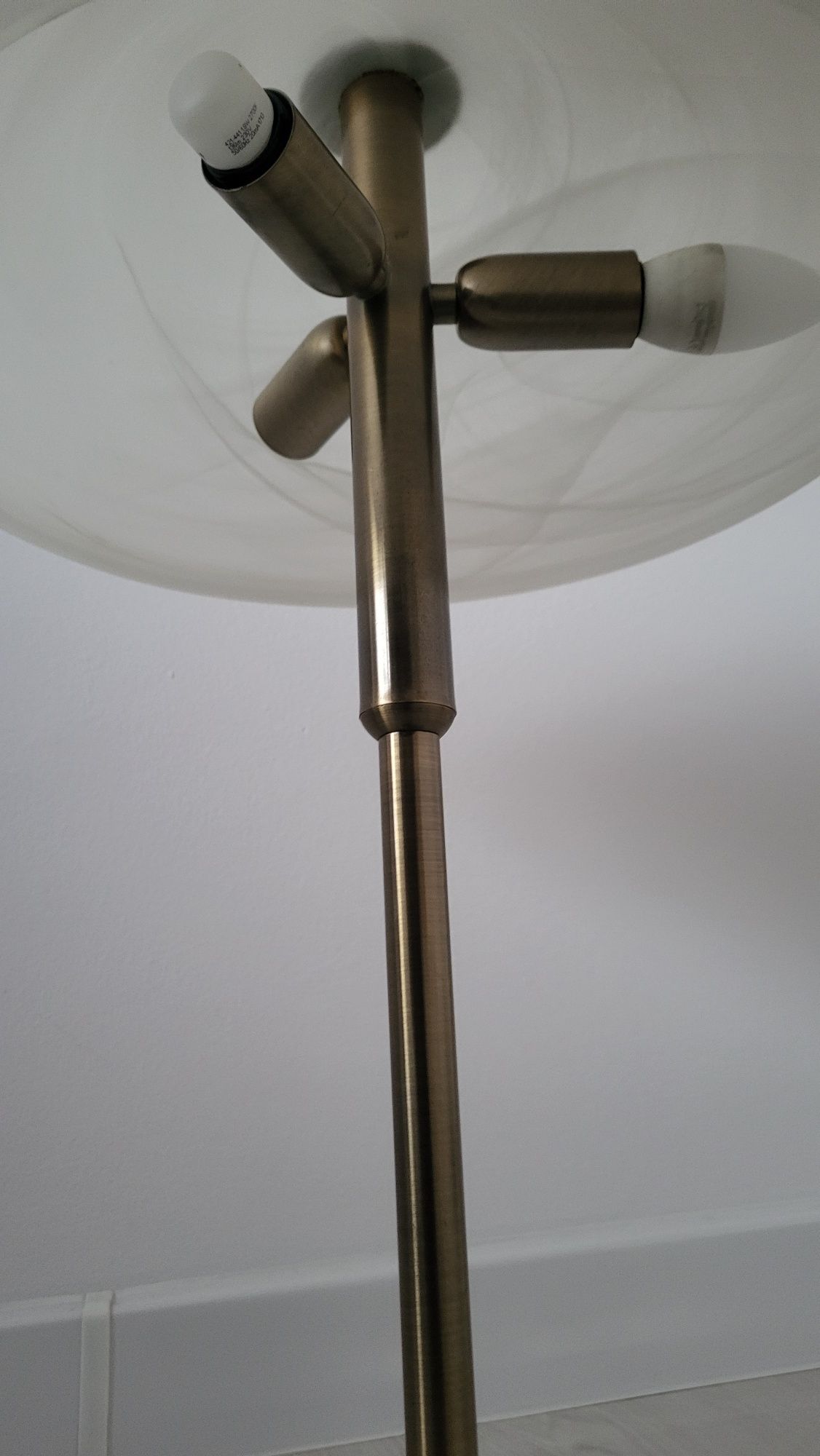 Lampka nocna metalowa szklana