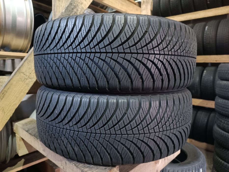 Всесезонні шини GOODYEAR 205/55 R17 резина Р17