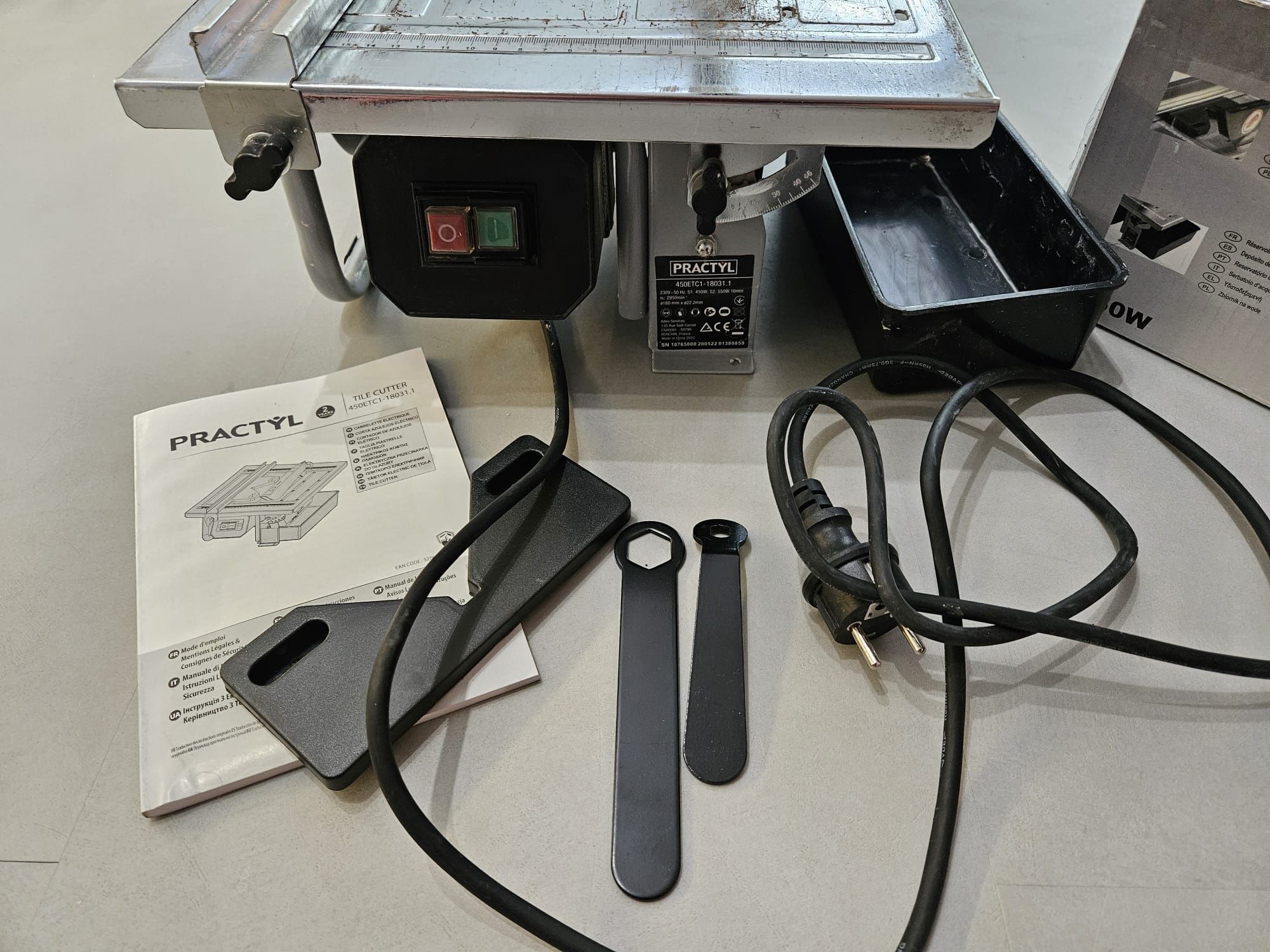 Elektryczna przecinarka do płytek ceramicznych 450W 18 mm Practyl