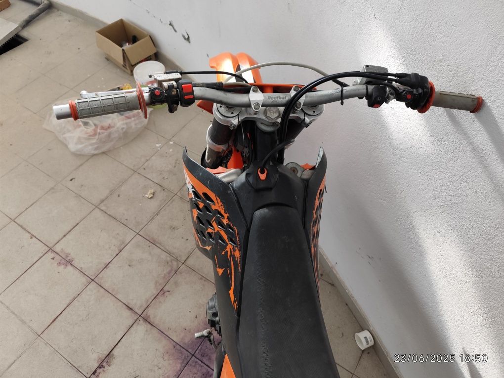 Vendo ou troco KTM 450