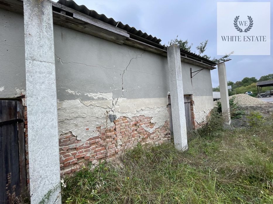 Продаж склад на ділянці 14 соток