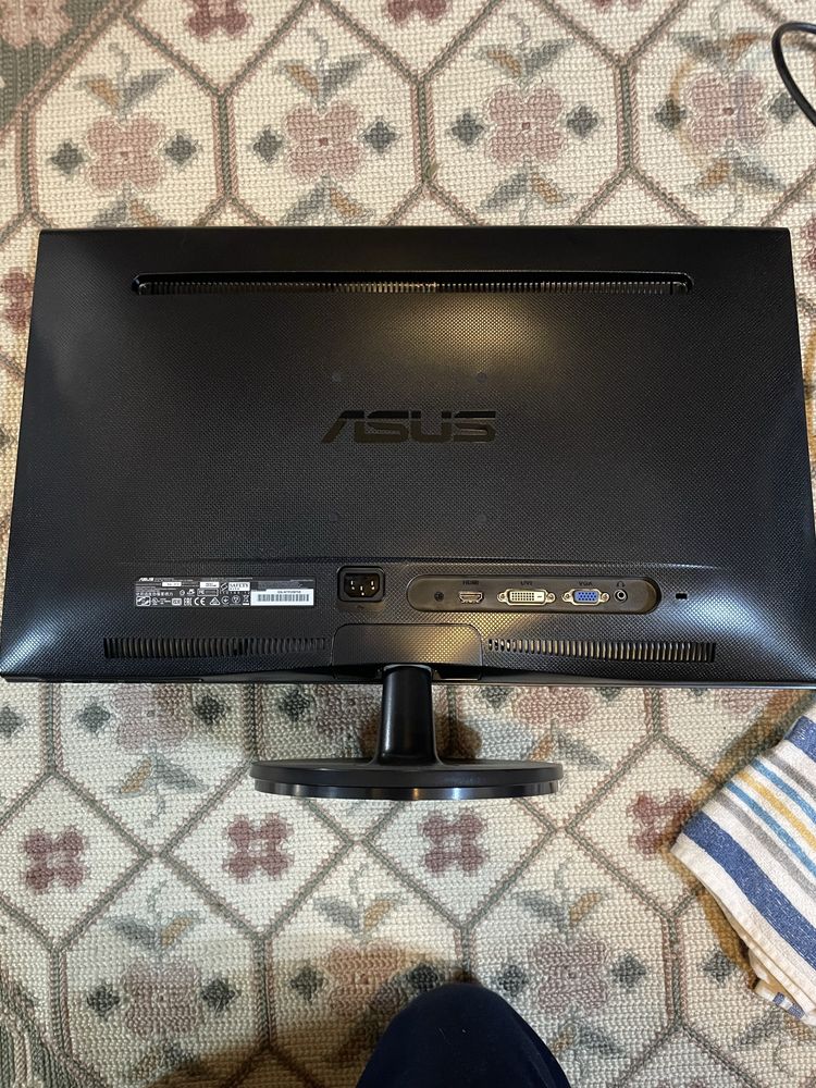 Monitor ASUS 22’’ como novo