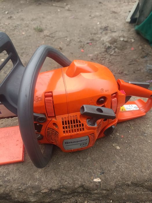 Piła husvarna 135