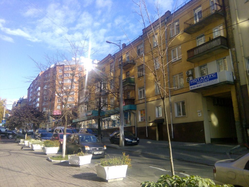 Здам офіс у центрі 52 кв.м., ж/ф, 3 каб, 2 поверх м. Університет, Цирк