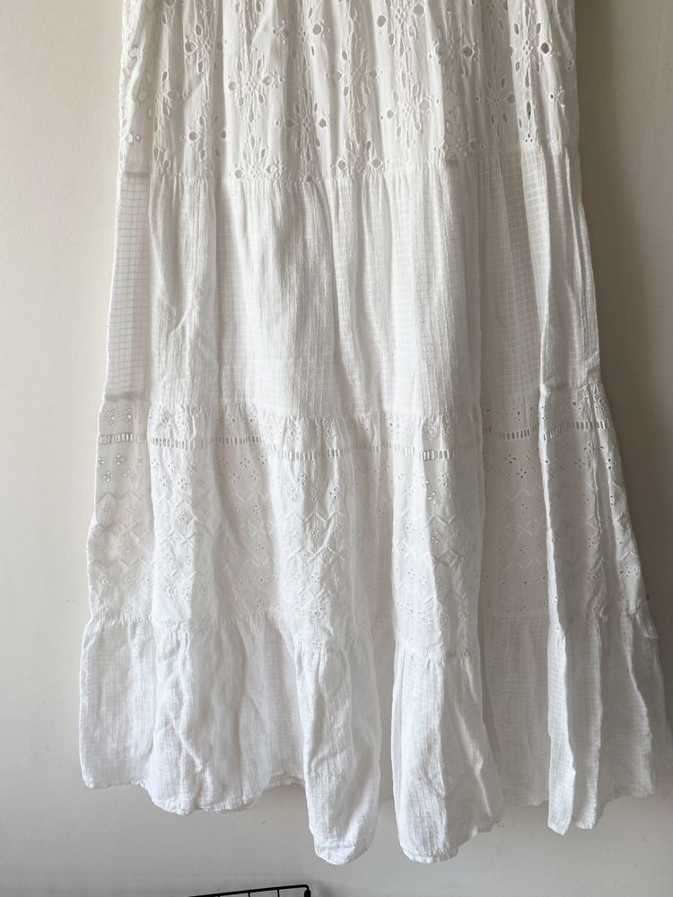 Zara biała ażurowa midi sukienka boho hafty
