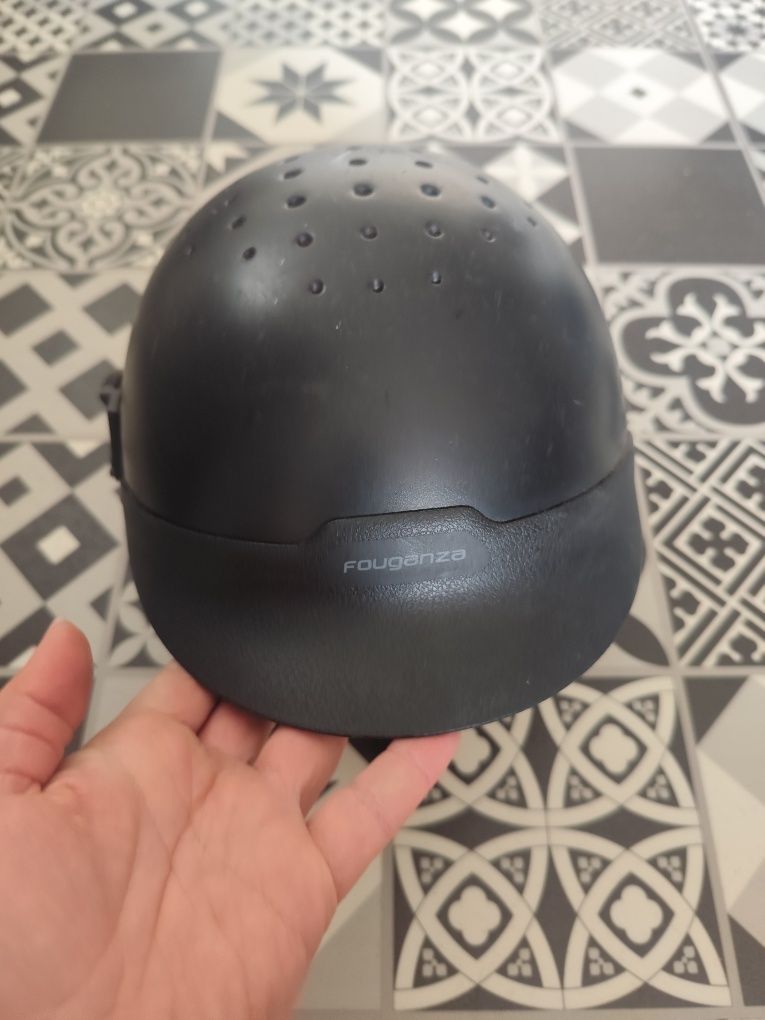 Kask jeździecki regulowany