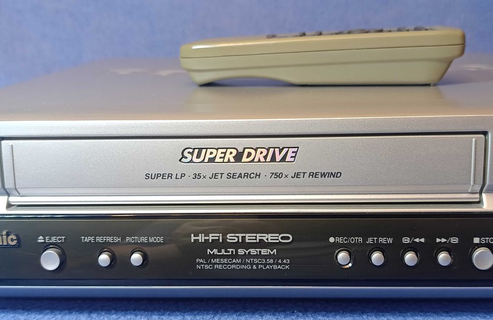 Panasonic NV-FJ80EU (stereo звук).