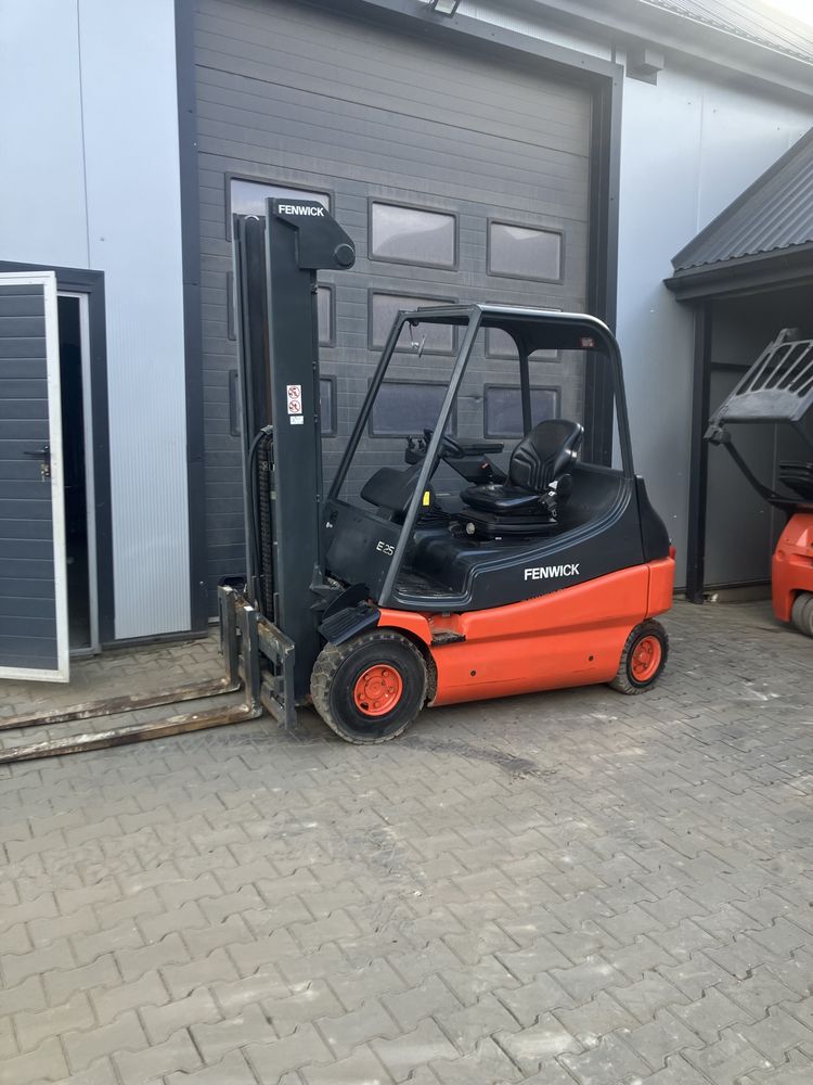 Wózek widlowy elektryczy Linde E25 2500kg