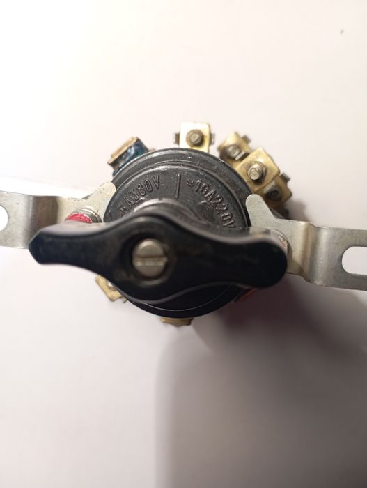 Вимикач пакетний